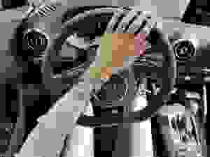 Sugar Baby 3 SUGAR BABY com carro de presente